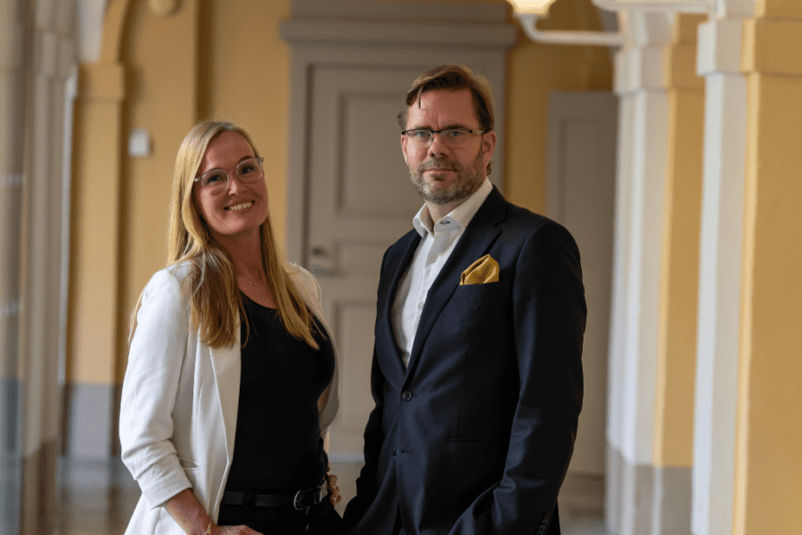 Agneta Kjaerbeck (SD), vice gruppledare och Jörgen Fogelklou (SD), gruppledare