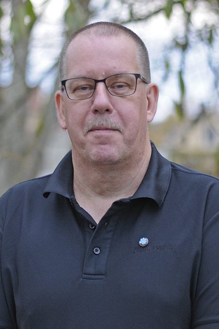 Bild på Mikael Hallén