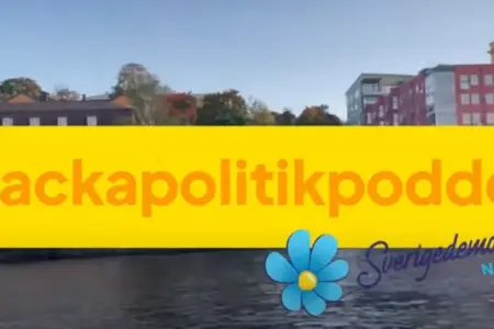 Lyssna på vår podd, sök ”Nackapolitikpodden” på YouTube