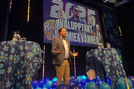 Valupptakt med 800 medlemmar på plats